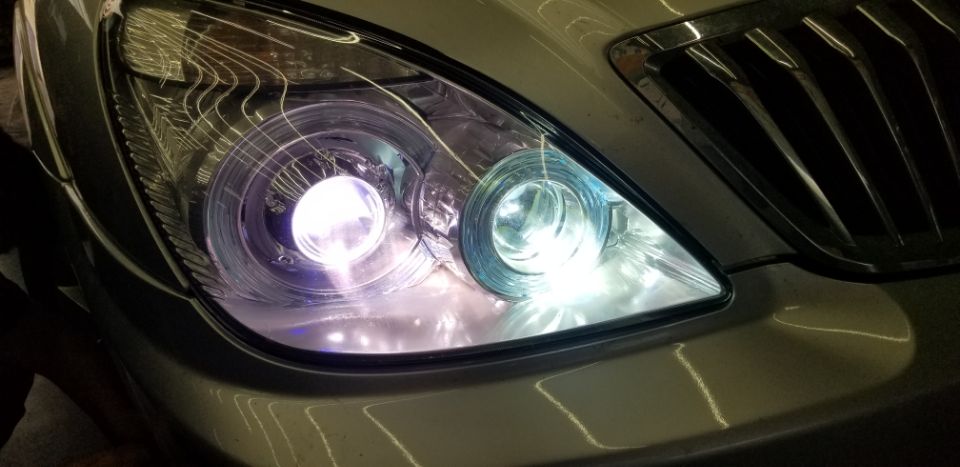 別克GL8改裝氙氣燈新鄉(xiāng)探路者改燈專業(yè)改裝汽車大燈