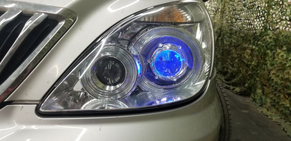 別克GL8改裝氙氣燈新鄉(xiāng)探路者改燈專業(yè)改裝汽車大燈