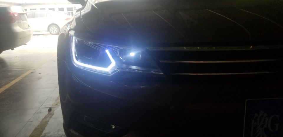 新鄉(xiāng)大眾零度改裝汽車大燈探路者改燈專業(yè)汽車燈光升級(jí)