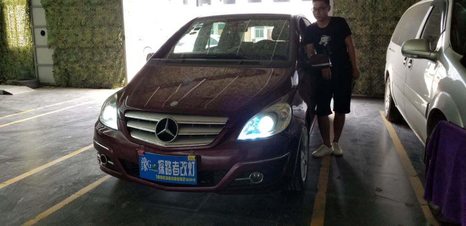奔馳改裝雙光透鏡氙氣燈新鄉(xiāng)探路者改燈專業(yè)汽車大燈改裝