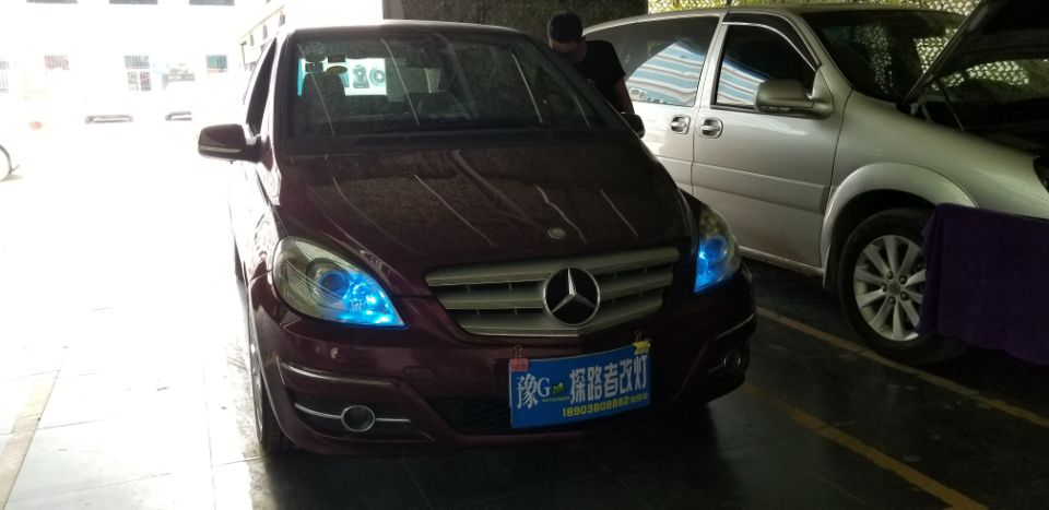 奔馳改裝雙光透鏡氙氣燈新鄉(xiāng)探路者改燈專業(yè)汽車大燈改裝