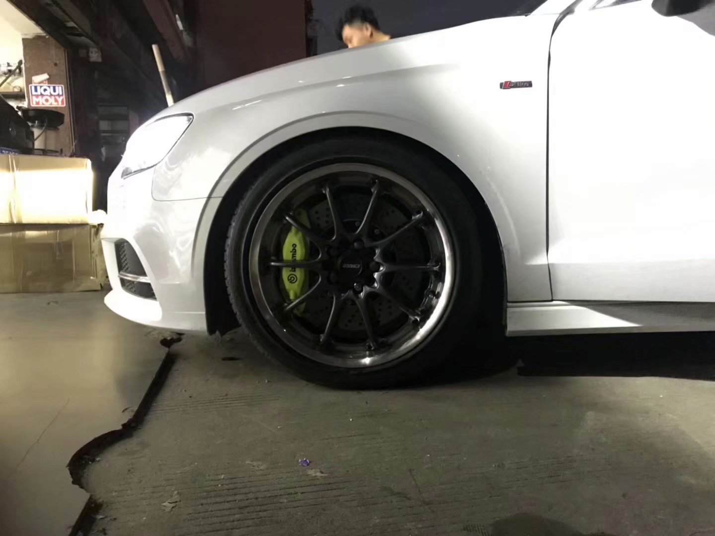 奧迪，換 RAYS 18寸 完工 ！