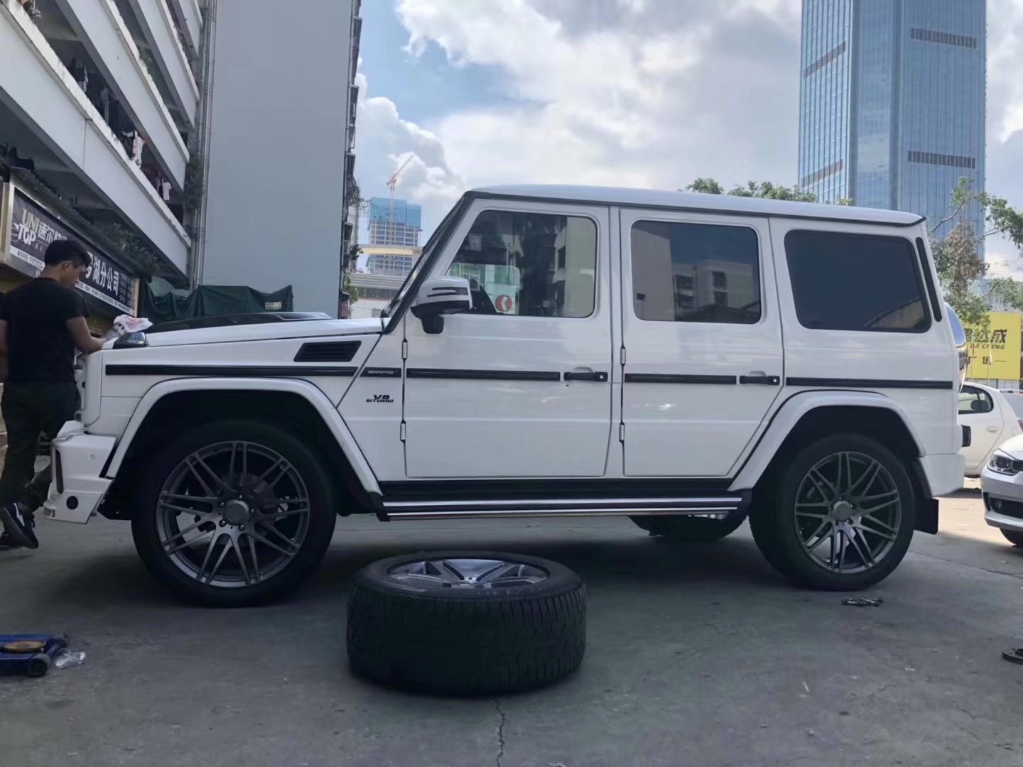奔馳G63，換 22寸 私人定制鍛造 完工！