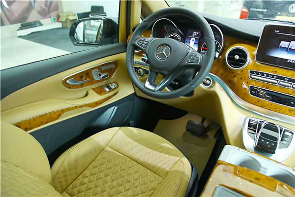 尊貴的體現(xiàn)，商務(wù)的典范－奔馳商務(wù)車改裝