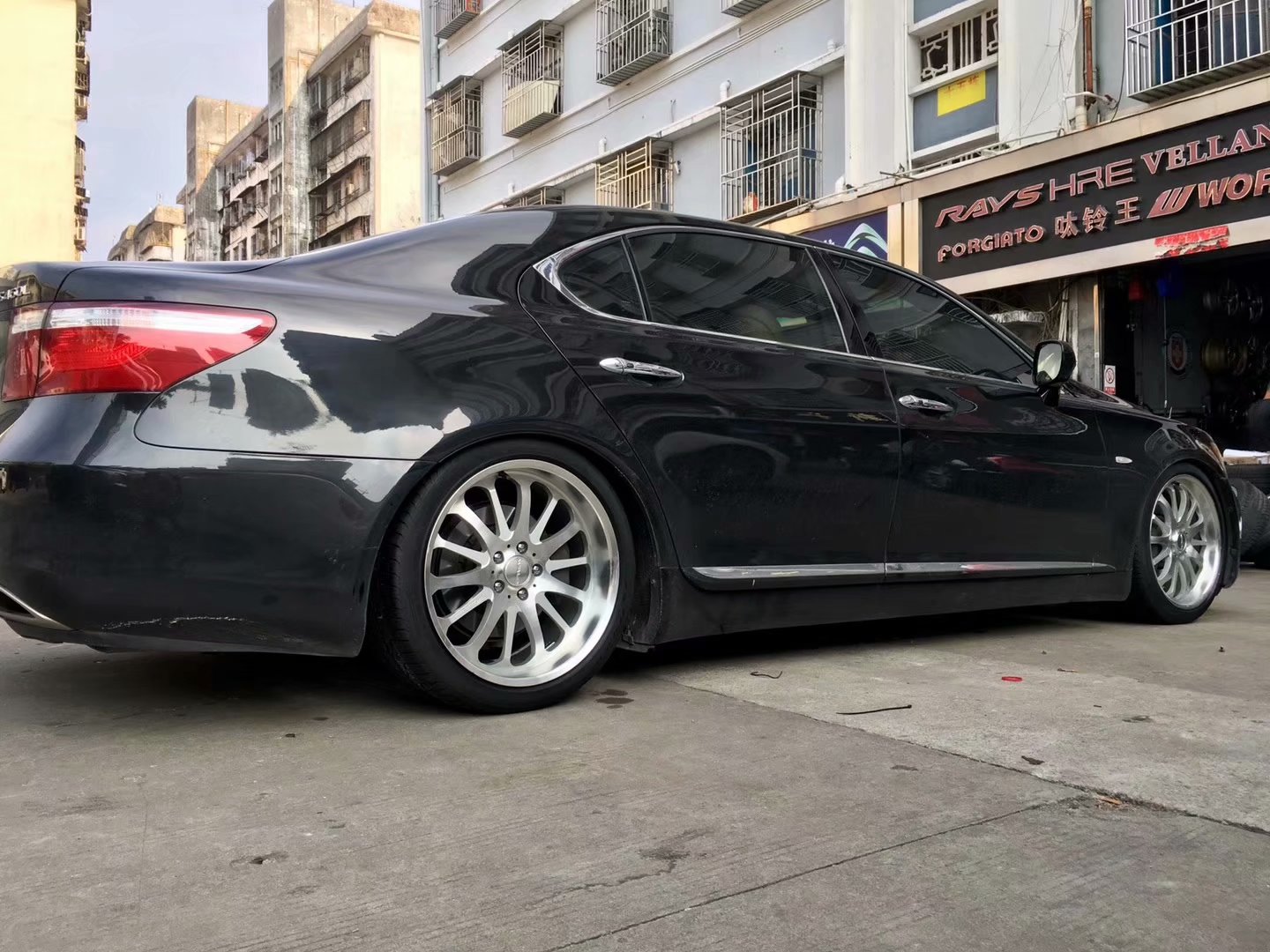 完工，LS460 ? WALD ? 倍耐力 完美！