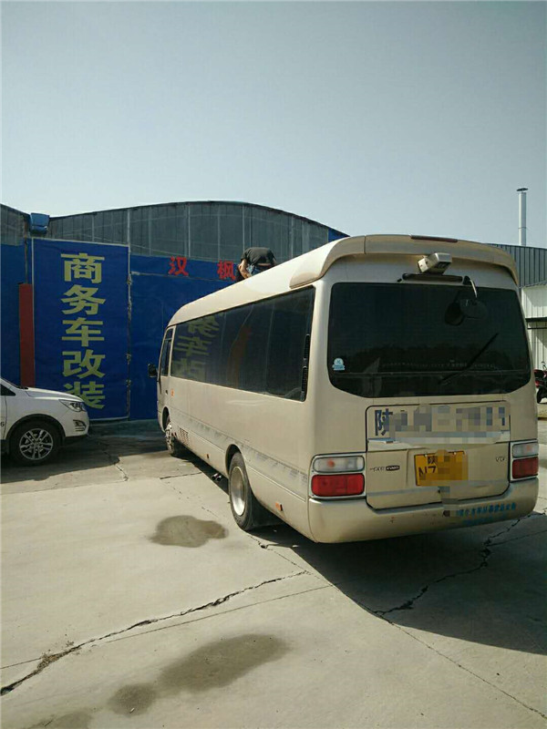 豐田考斯特商務(wù)車內(nèi)飾改裝