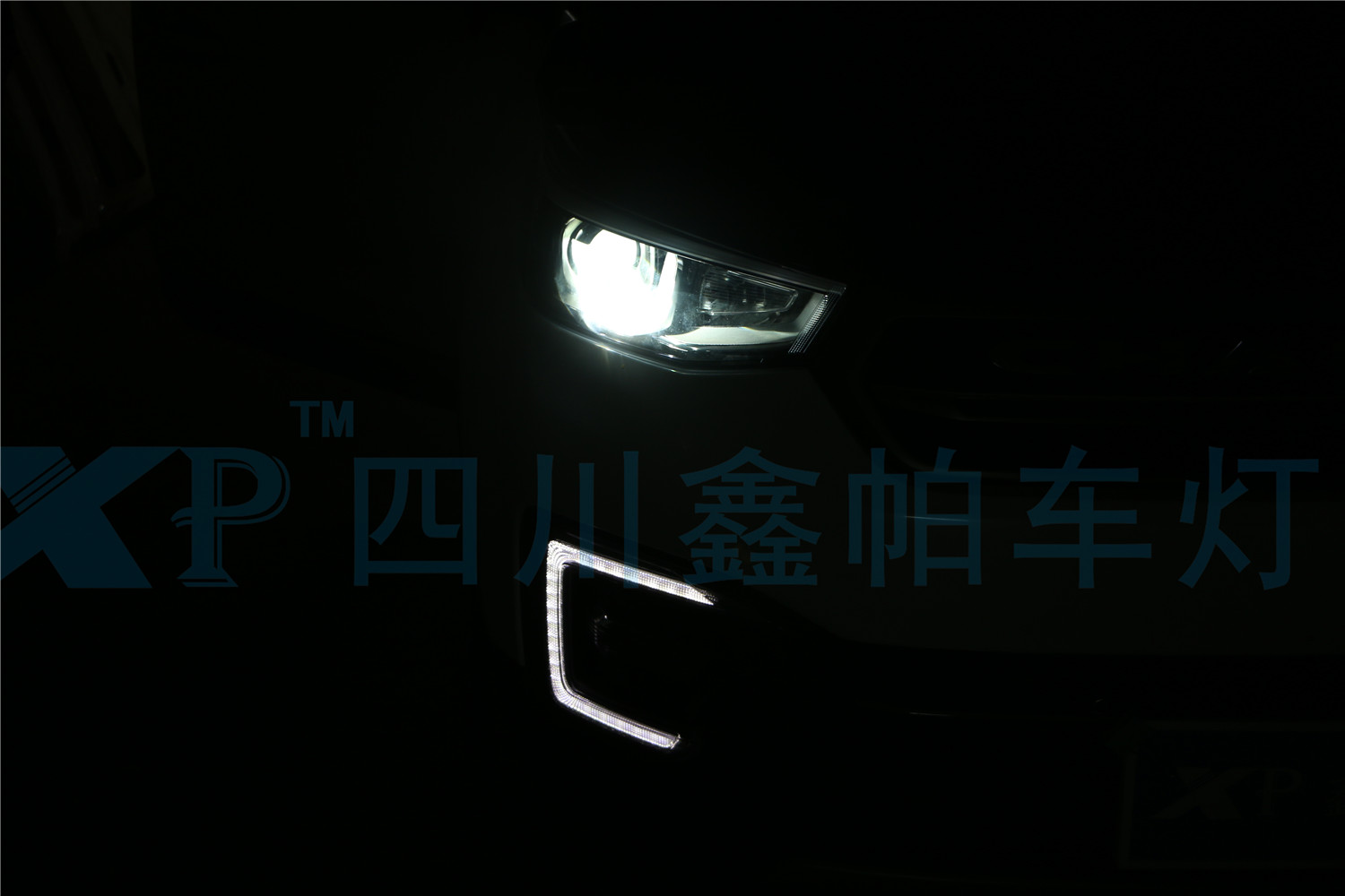 長(zhǎng)安逸動(dòng)致尚XT睿騁CCCS7535成都改燈專業(yè)案例欣賞氙氣燈LED日行燈