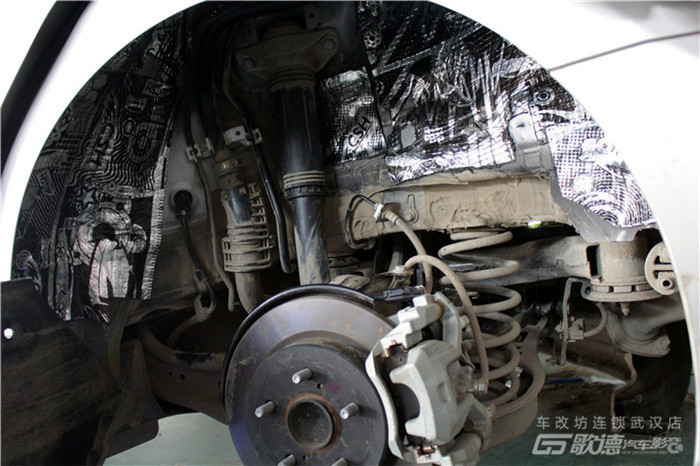 武漢豐田凱美瑞汽車隔音改裝案例分享