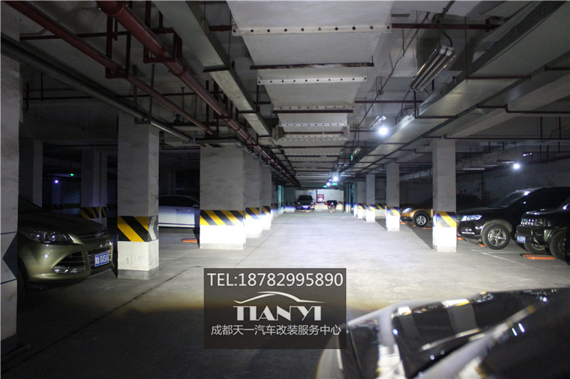 成都高爾夫7.5代R-line改裝米石LED大燈透鏡原車LED隨動總成全國首例