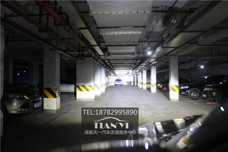 成都高爾夫7.5代R-line改裝米石LED大燈透鏡原車LED隨動總成全國首例