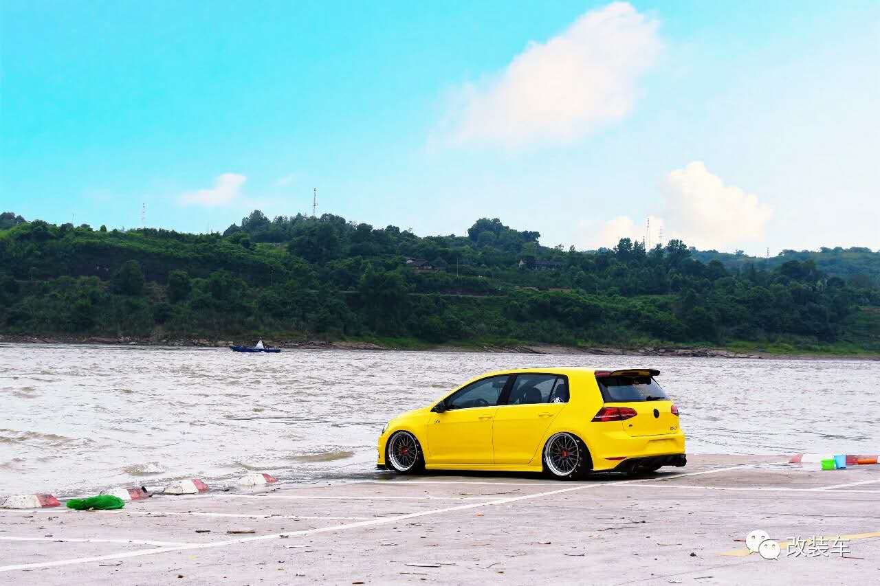 天生不凡的7代高爾夫，卻被山城車(chē)友打造成了低趴