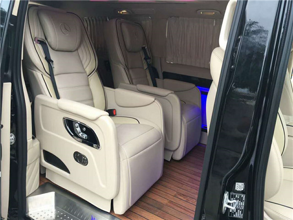 不同的設(shè)計(jì)造就不同的感覺－－奔馳商務(wù)車