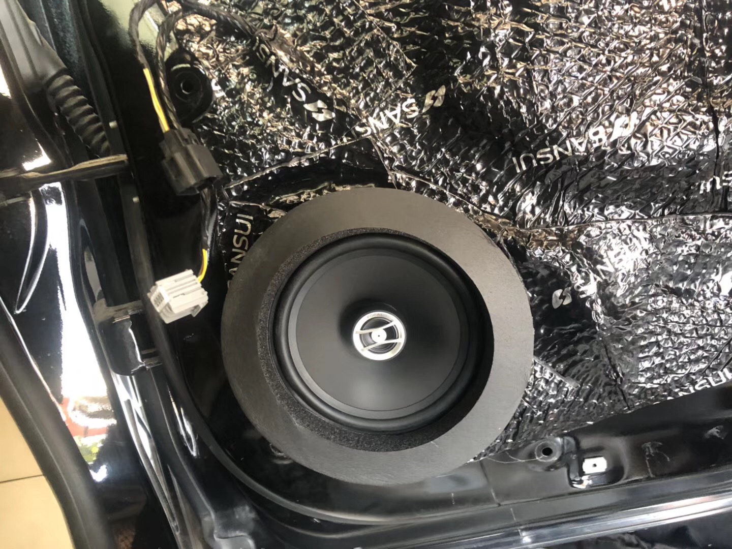 汕頭星悅汽車音響改裝店別克君越升級四門山水隔音降噪音響改裝FOCAL法國勁浪人聲經(jīng)典套餐改裝案例分享
