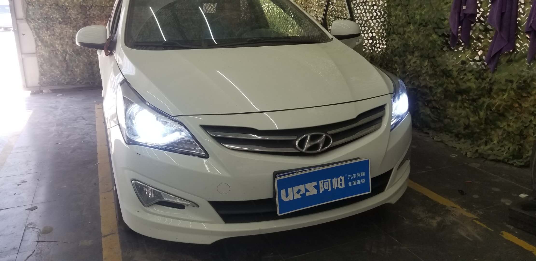 瑞納改裝LED大燈新鄉(xiāng)探路者改燈專業(yè)改裝車燈