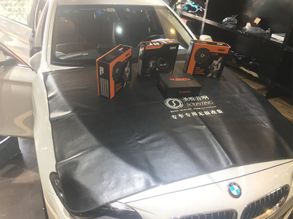打造專屬丨重慶圣聽汽車音響改裝寶馬5系無損換裝