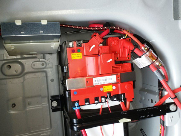 打造專屬丨重慶圣聽汽車音響改裝寶馬5系無損換裝