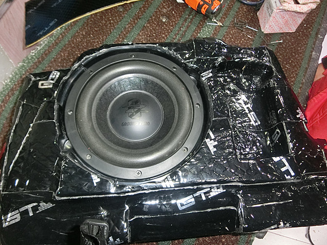 重慶汽車音響改裝哪家好？重慶渝大昌保時捷Macan汽車音響改裝升級德國零點三分頻