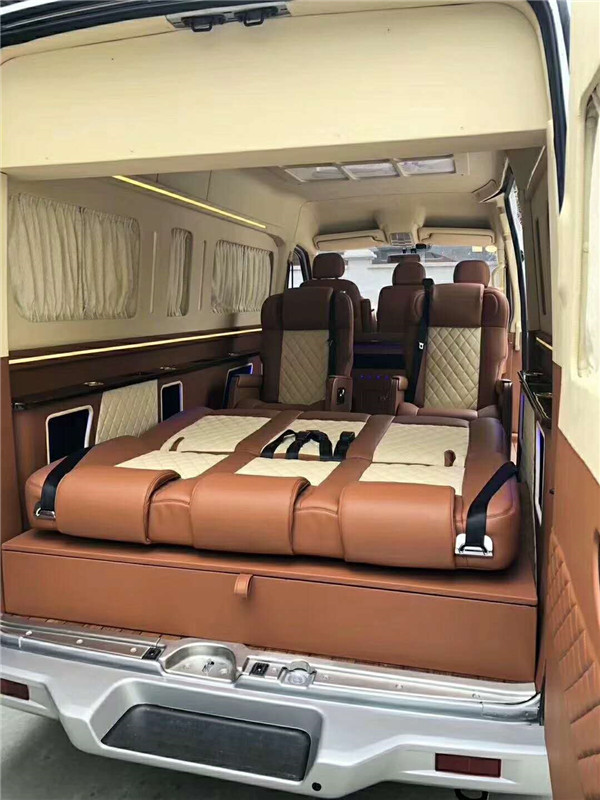 大通V80商務(wù)車內(nèi)飾改裝