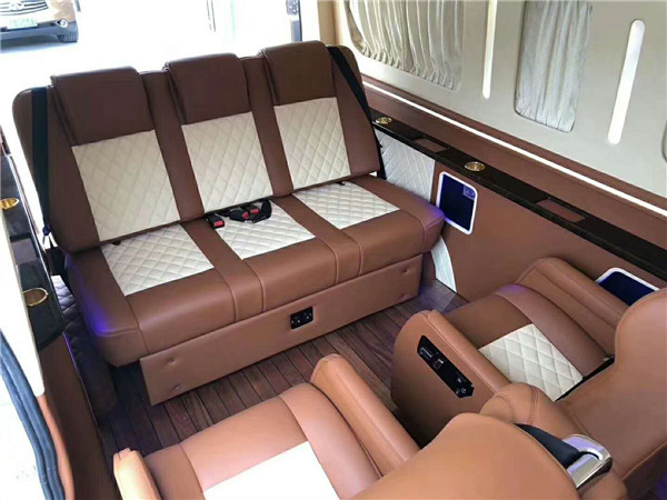 大通V80商務(wù)車內(nèi)飾改裝
