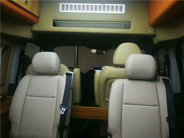 房車銷售－新全順汽油版，九龍考斯特自動擋
