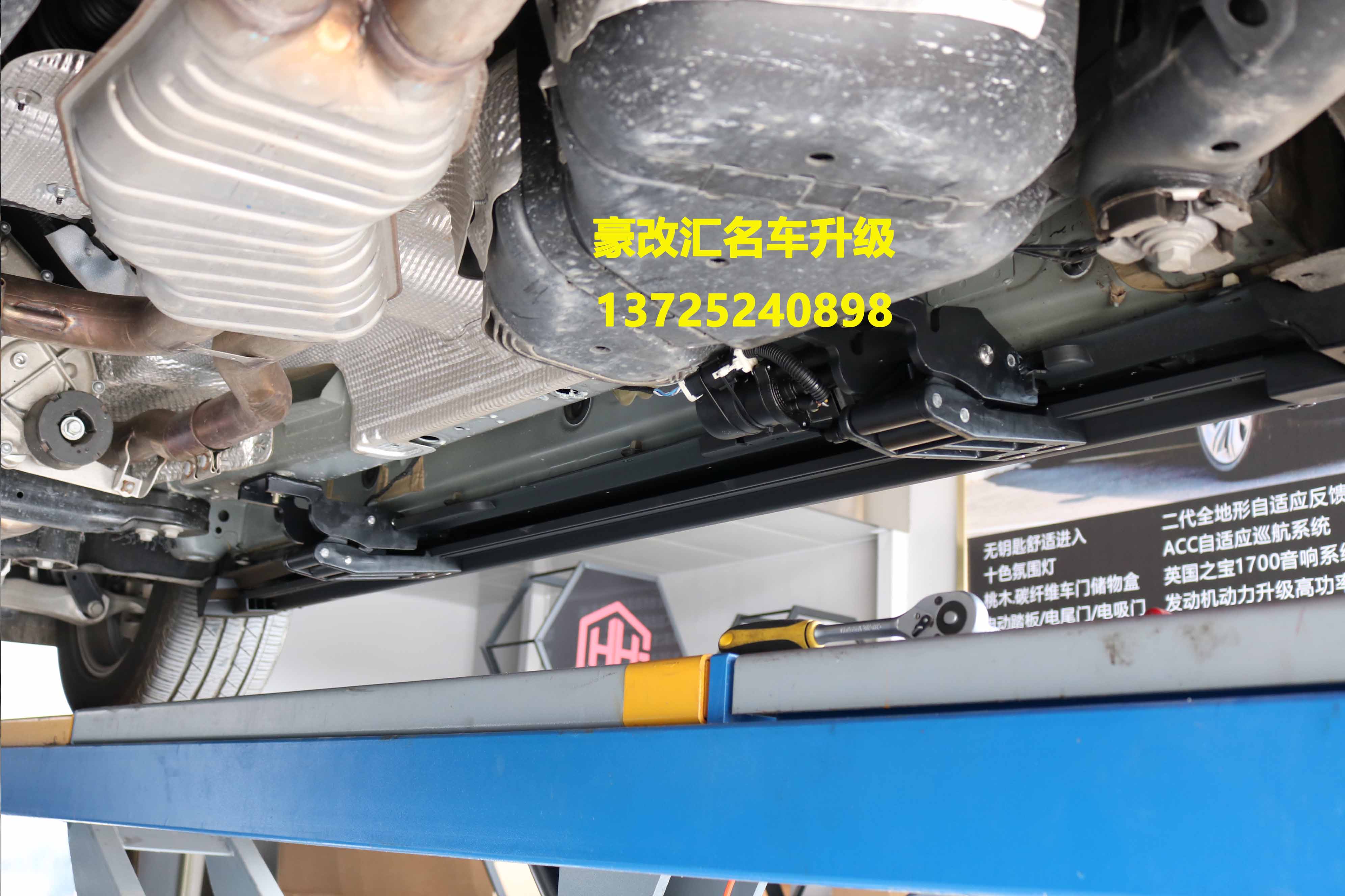 2018款卡宴帶側(cè)裙電動(dòng)踏板安裝實(shí)例分享，上下車便捷實(shí)用