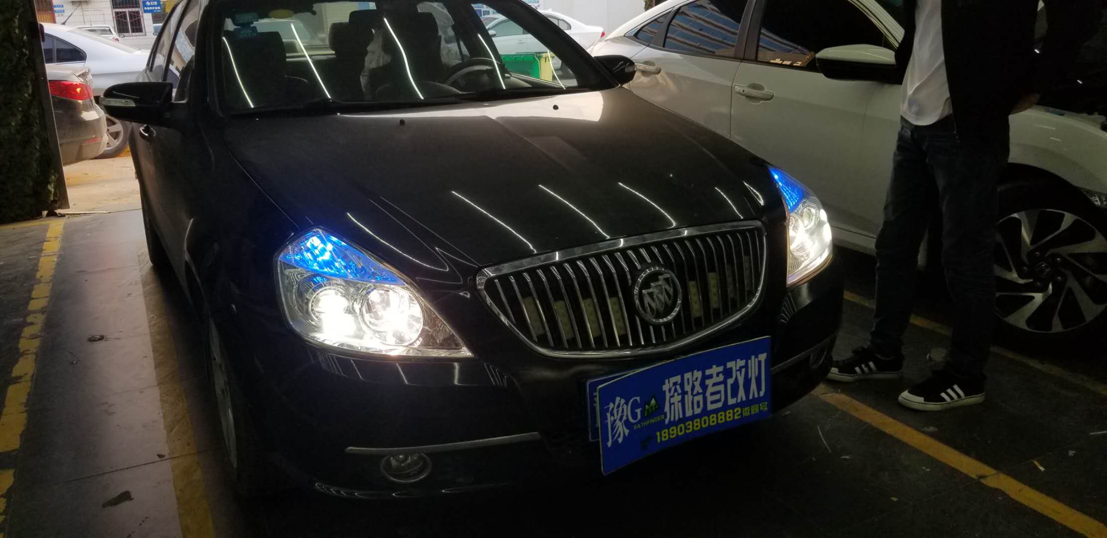 別克凱越升級(jí)大燈總成新鄉(xiāng)探路者改燈專業(yè)汽車燈光升級(jí)