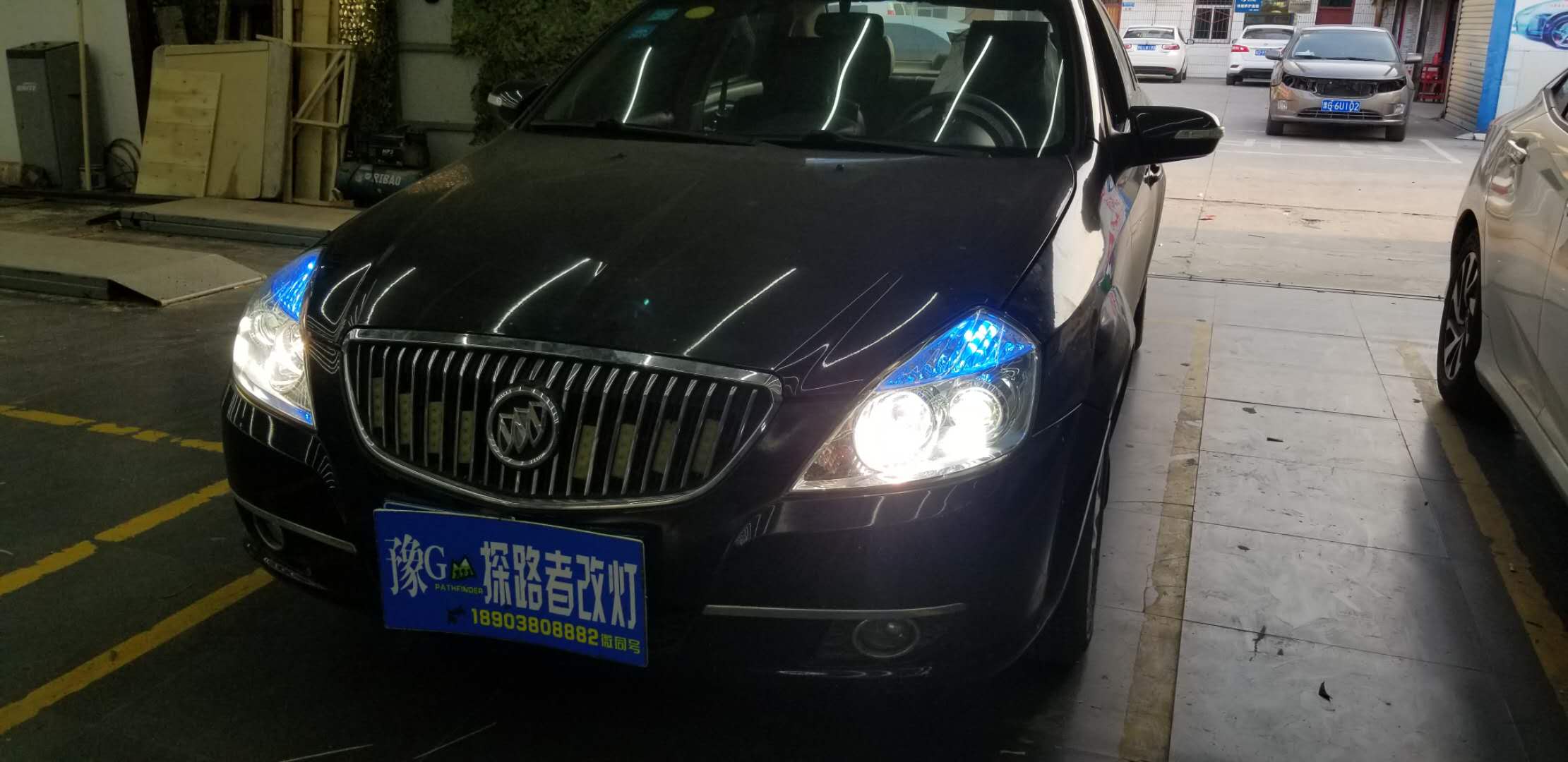 別克凱越升級(jí)大燈總成新鄉(xiāng)探路者改燈專業(yè)汽車燈光升級(jí)