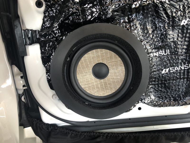 汕頭星悅汽車(chē)音響豐田皇冠升級(jí)隔音降噪音響改裝FOCAL法國(guó)勁浪亞麻盆PS165套餐用好音質(zhì)重新詮釋生活6366元