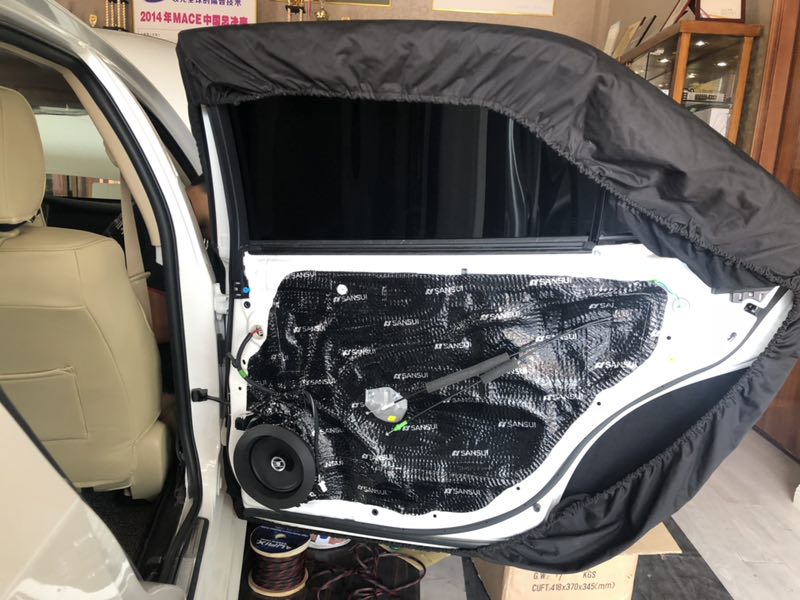 汕頭星悅汽車(chē)音響豐田皇冠升級(jí)隔音降噪音響改裝FOCAL法國(guó)勁浪亞麻盆PS165套餐用好音質(zhì)重新詮釋生活6366元
