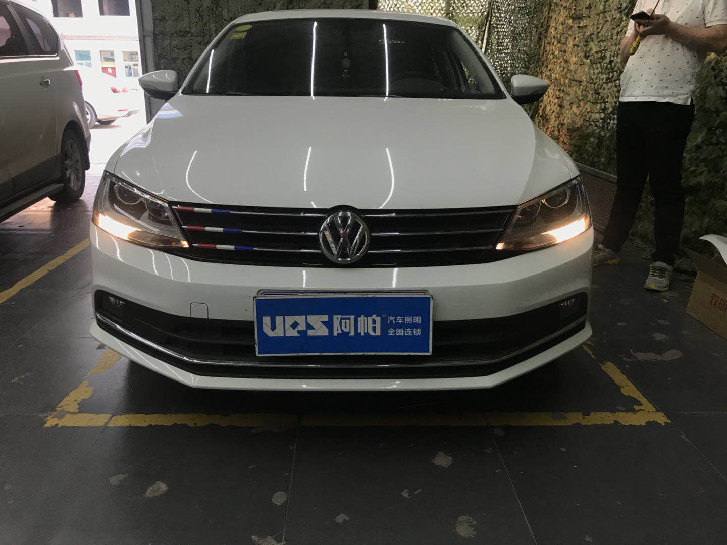 新速騰升級(jí)LED大燈新鄉(xiāng)探路者改燈專業(yè)升級(jí)LED大燈