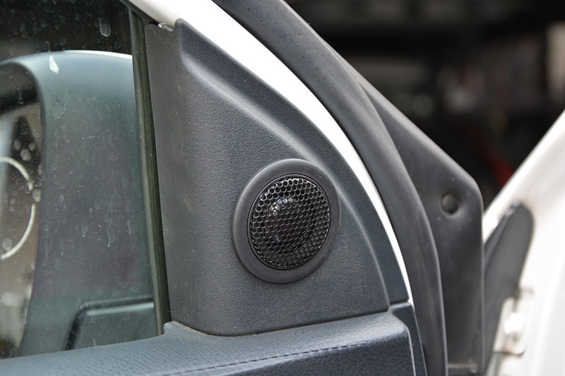 唐山車音響改裝 小改動大提升豐田雅力士無損升級雷貝琴汽車音響