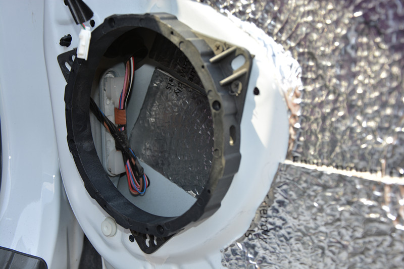 唐山車音響改裝 小改動大提升豐田雅力士無損升級雷貝琴汽車音響