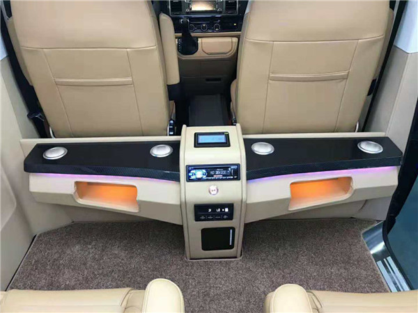 大眾商務(wù)車(chē)內(nèi)飾改裝，這樣好