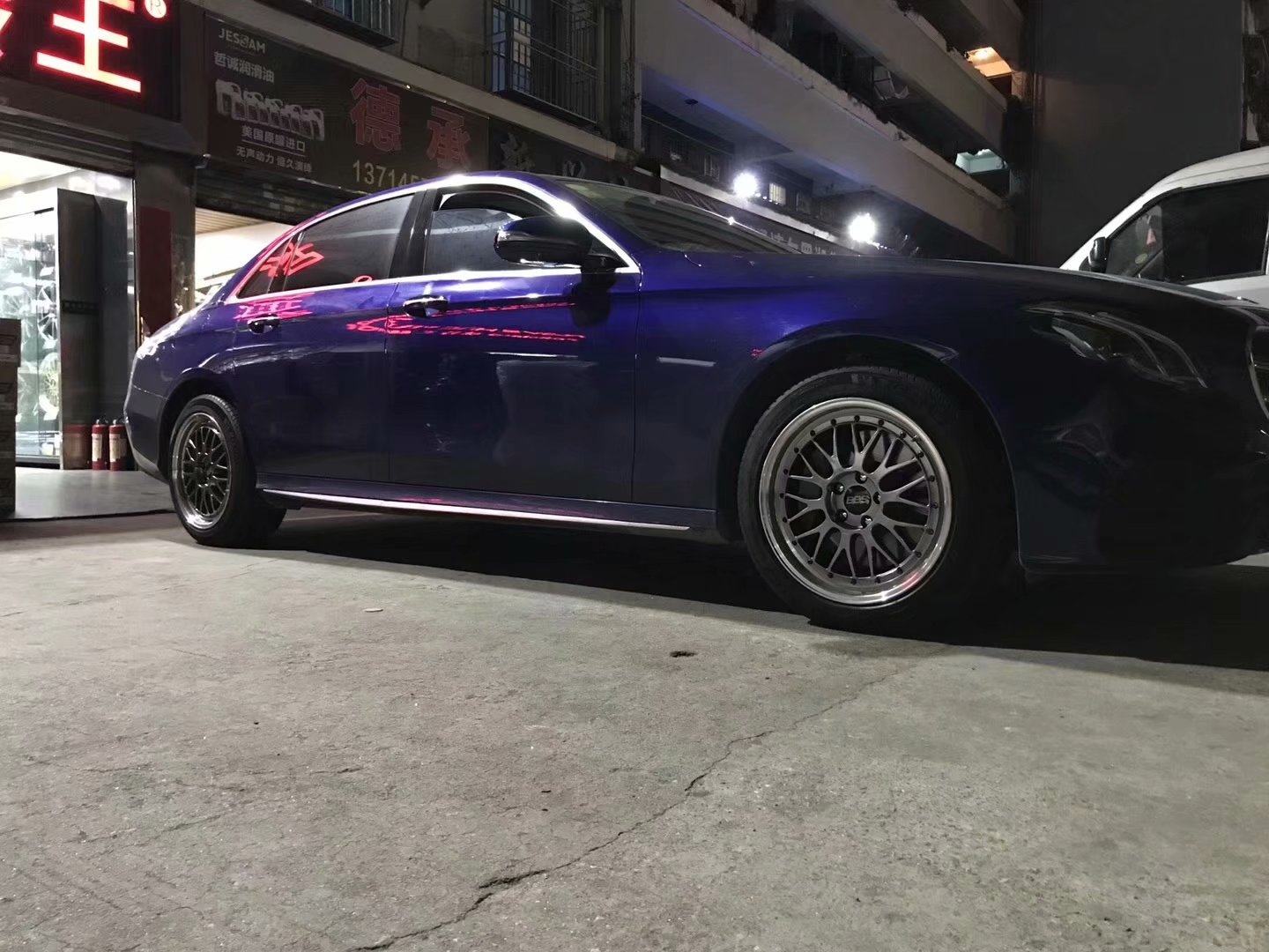 奔馳E ，換BBS LM 完工 ！
