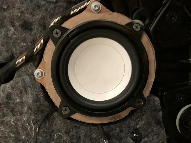 欣賞秋天的韻律，上海寶馬汽車改裝曼斯特MS白盆喇叭