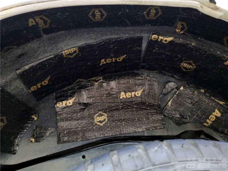 汽車隔音降噪方案 武漢豐田霸道門板/翼子板隔音案例