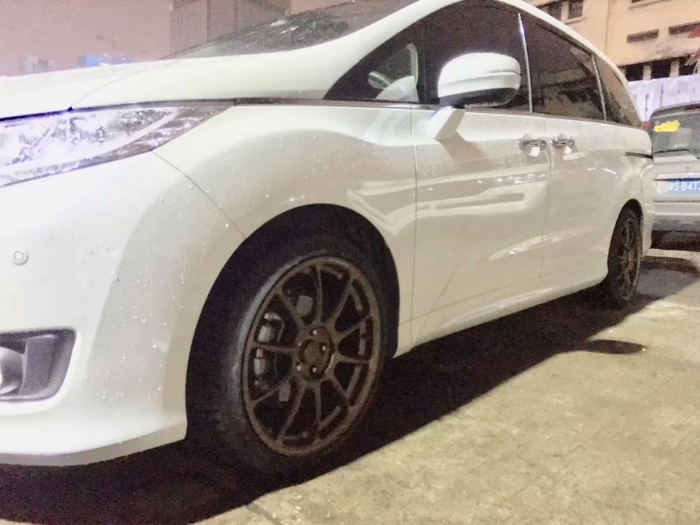 奧德賽， 換 RAYS ZE40 完工！