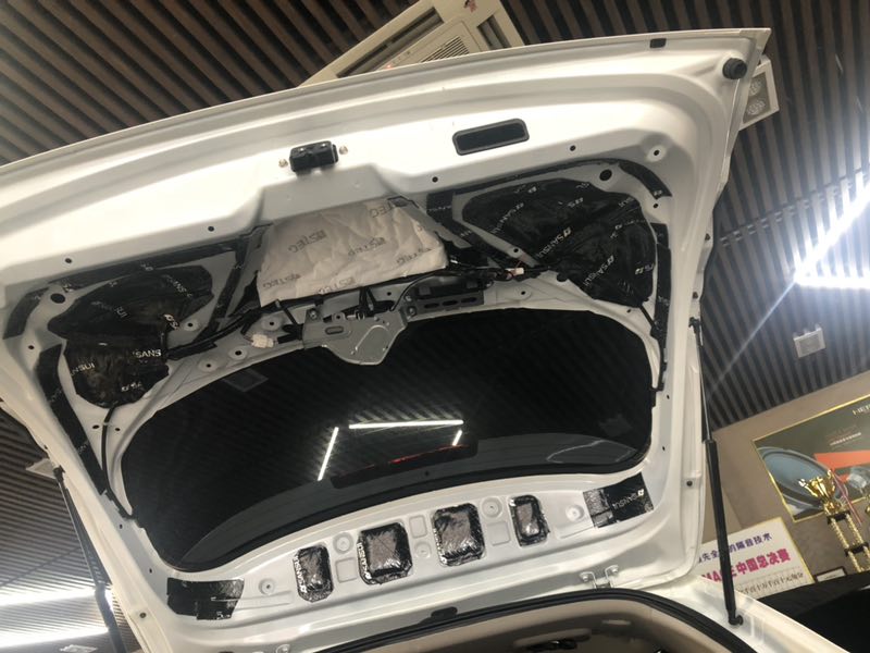 全車(chē)隔音需要多少錢(qián)?什么隔音材料好?汕頭星悅汽車(chē)音響隔音改裝本田繽智汽車(chē)全車(chē)山水隔音降噪，噪音不再！