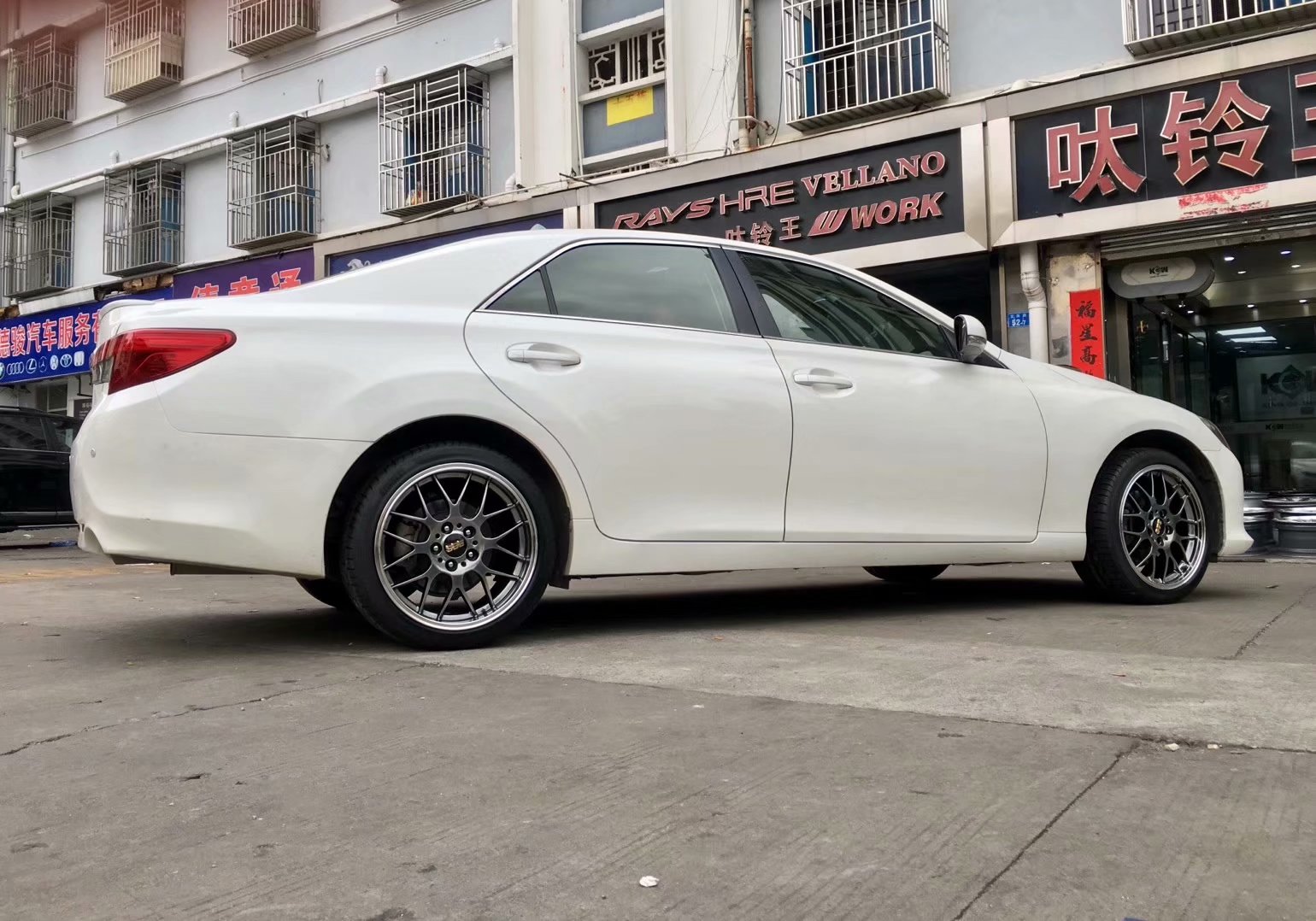 銳志，換 BBS RGR ? 倍耐力PO 完工！