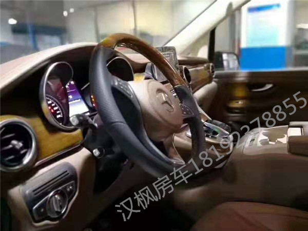 奔馳V250邁巴赫版