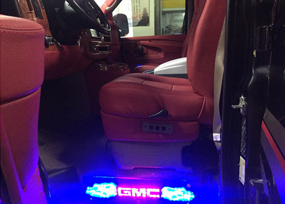 GMC商務(wù)車(chē)內(nèi)飾改裝