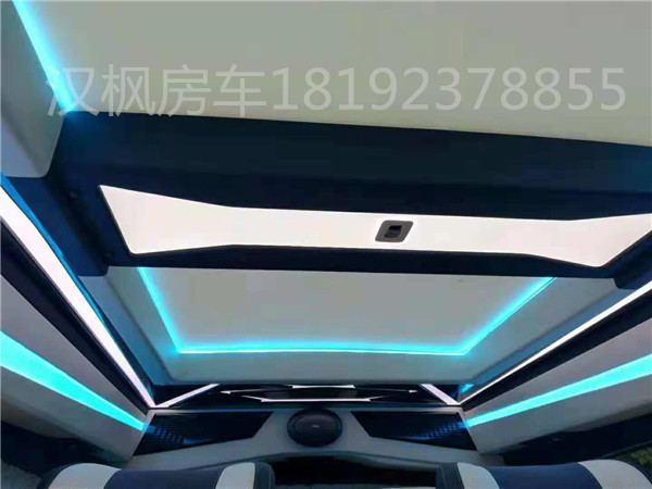 奔馳商務(wù)車內(nèi)飾改裝