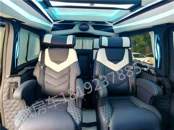 奔馳商務(wù)車內(nèi)飾改裝