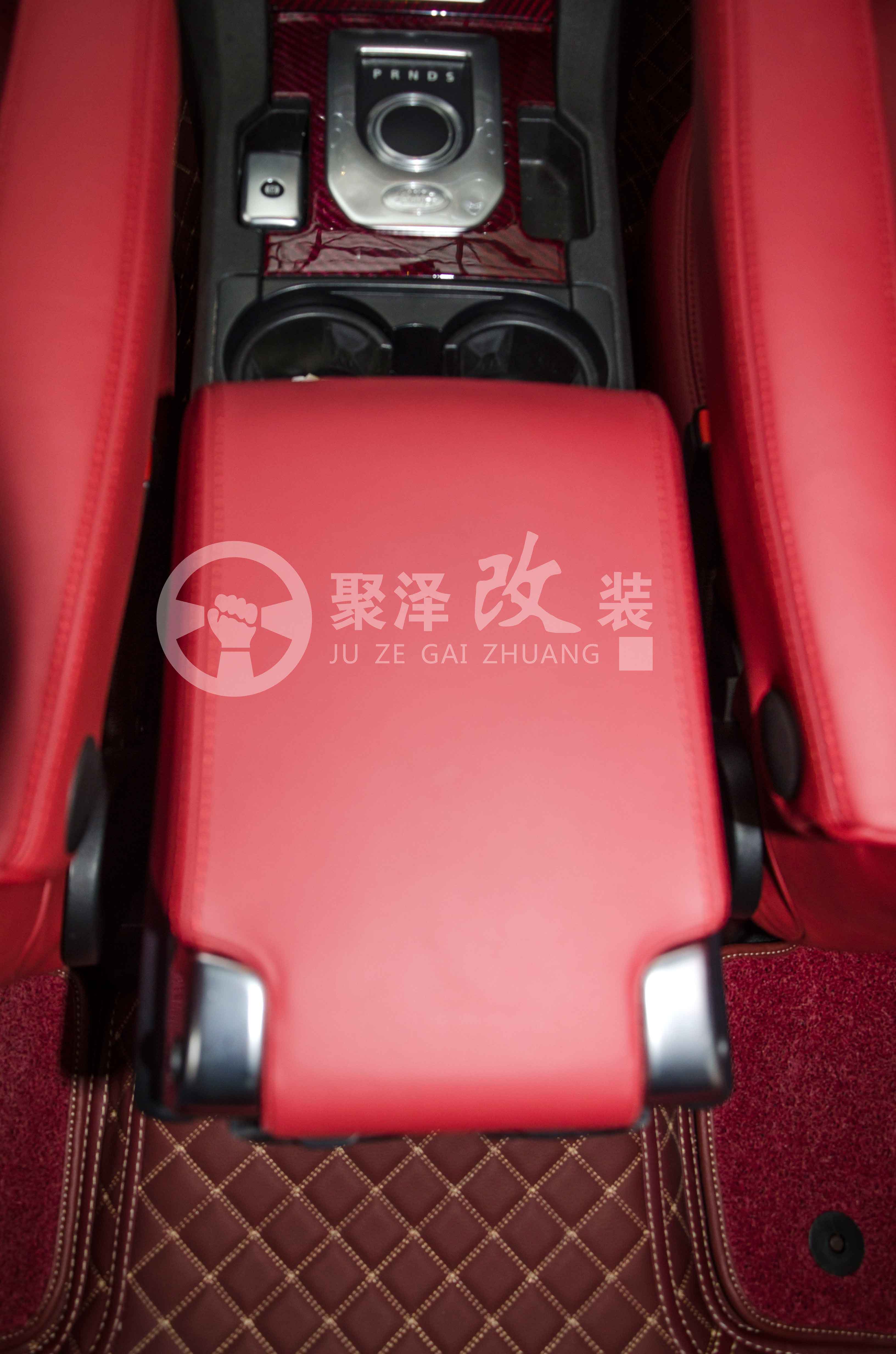 發(fā)現(xiàn)4內飾改裝
