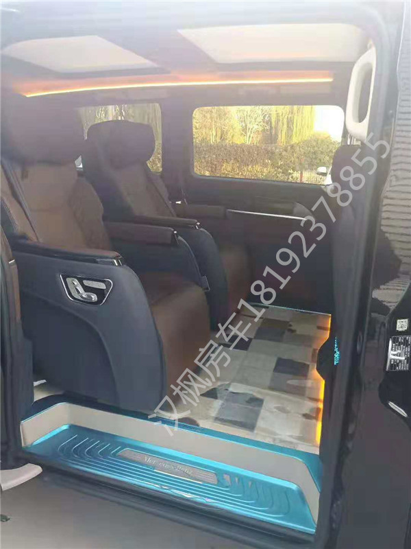 奔馳V260內(nèi)飾改裝