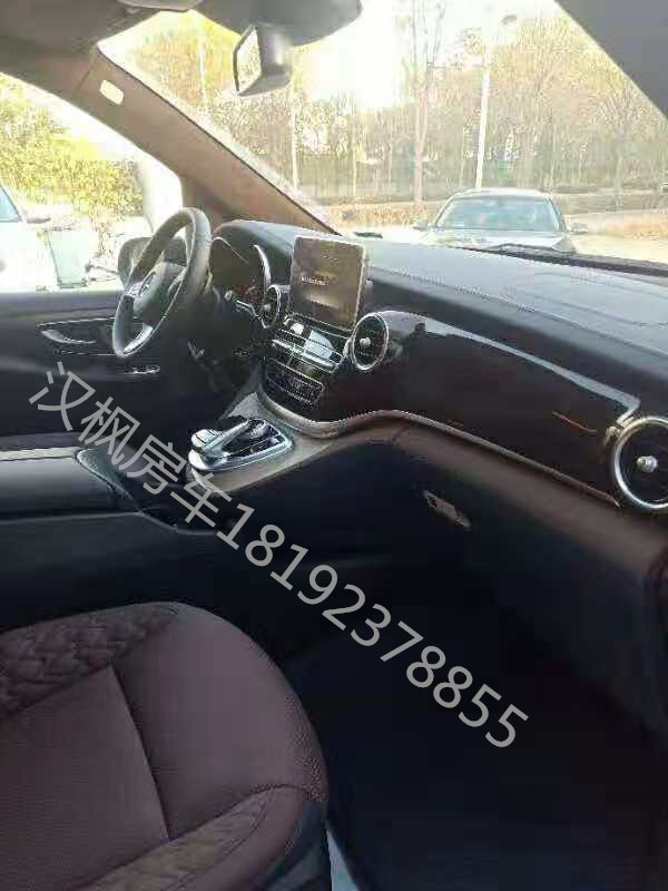奔馳V260內(nèi)飾改裝