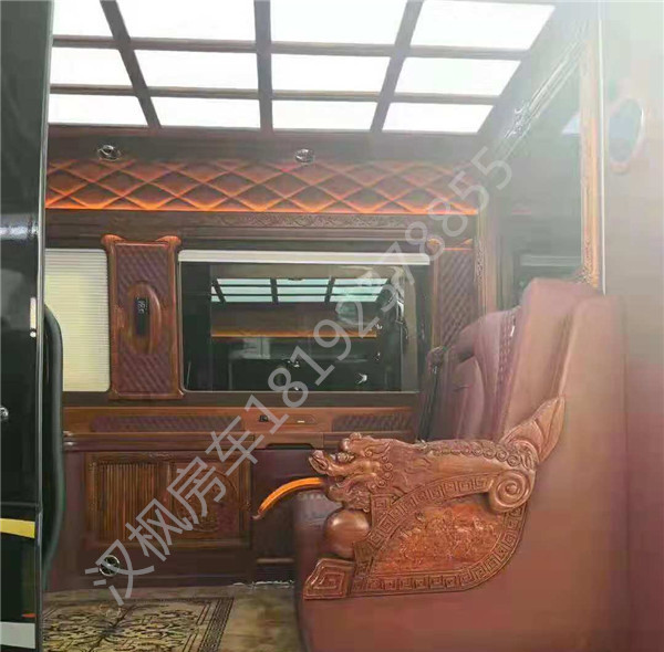 奔馳斯賓特商務(wù)車內(nèi)飾改裝