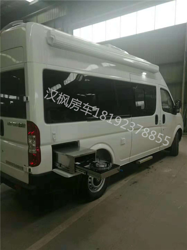 東風(fēng)御風(fēng)房車(chē)內(nèi)飾改裝