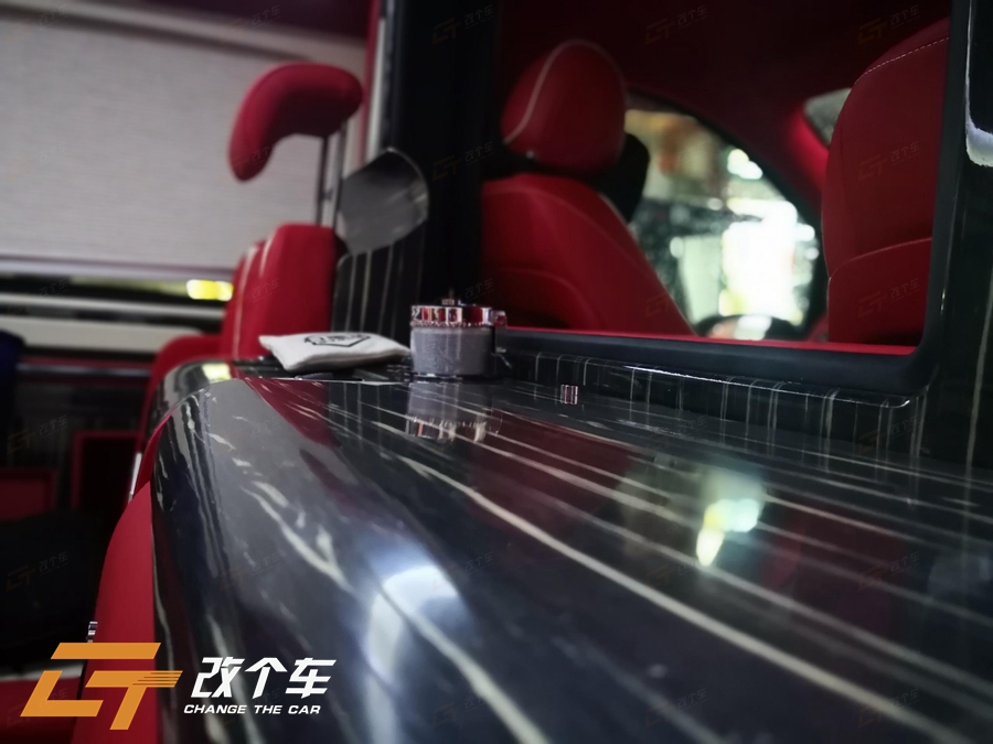 奔馳威霆高頂商務(wù)車內(nèi)飾升級豪華改裝-西安改個車