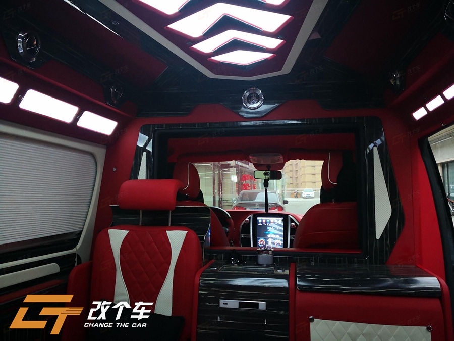 奔馳威霆高頂商務(wù)車內(nèi)飾升級豪華改裝-西安改個車